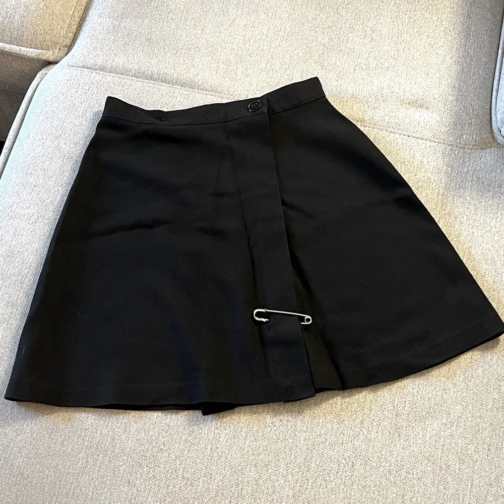 B2000 school girl skirt vintage